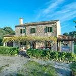 Villa Sort Gran By Vintage Travel *