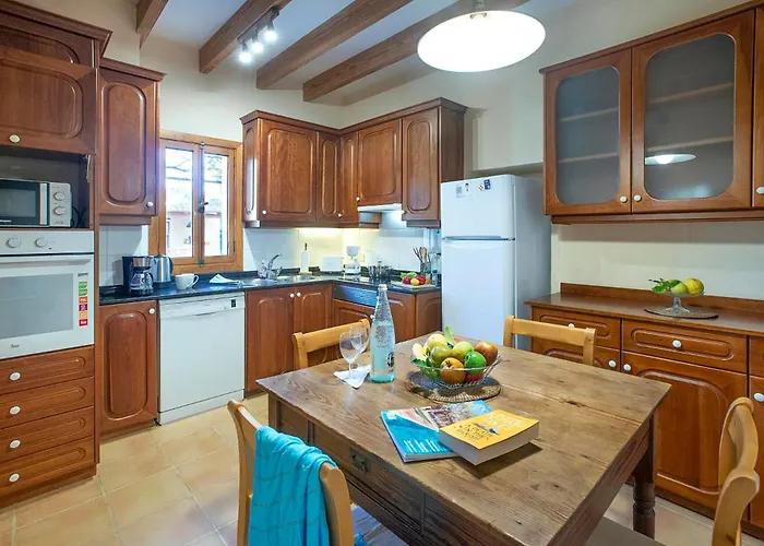 Sort Gran By Vintage Travel Pollença