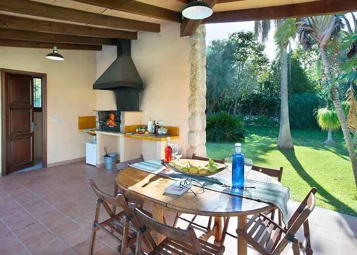 Sort Gran By Vintage Travel Villa